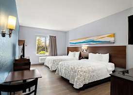 HomeTowne Studios by Red Roof East Lansing - Okemos 5