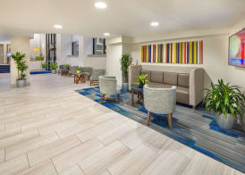 Holiday Inn Express & Suites ATLANTA DOWNTOWN by IHG 2
