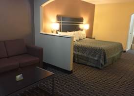 Days Inn & Suites by Wyndham Houston North - Spring 3