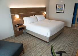 Holiday Inn Express & Suites LOUISVILLE N - JEFFERSONVILLE by IHG 5