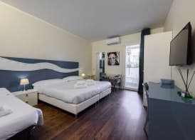 Dolcevita Suite by Mmega 5