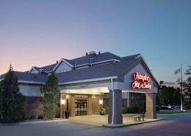 Hampton Inn & Suites Kansas City-Merriam 2