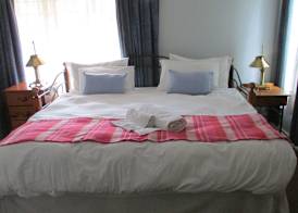Acacia House Executive Suite 4
