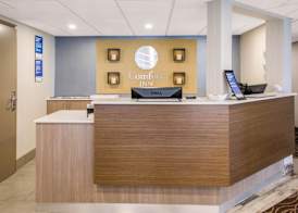 Comfort Inn Aeroport 4