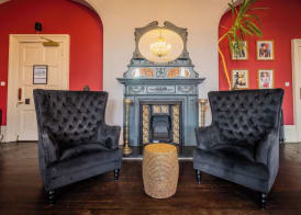 Palmers Lodge Swiss Cottage 5
