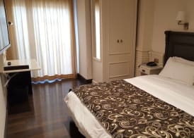 Avent Verahotel 4