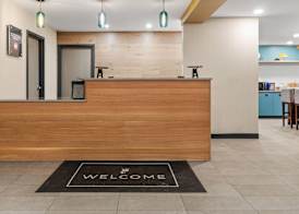 Country Inn & Suites by Radisson, Winnipeg, MB 5