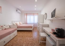 Casa Rosa Beige e Blu 2