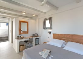 Paros Cape Suites 4