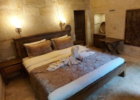ARMEsos Cave Hotel 3