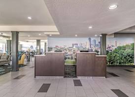 La Quinta by Wyndham Kansas City Airport 3