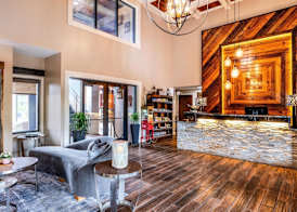Aiden by Best Western Warm Springs Hotel and Event Center 2