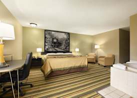 Super 8 by Wyndham Rantoul 5