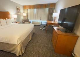 Best Western Plus Chicago Hillside 5
