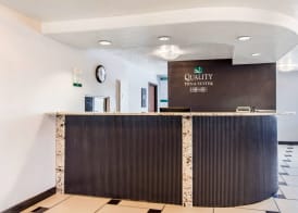 Quality Inn & Suites Albuquerque North near Balloon Fiesta Park 4
