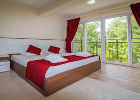 Zehra Hotel 4