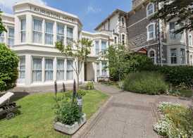 Lauriston Hotel 2