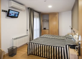 Hotel Puerta de la Santa 4