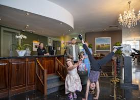 Newpark Hotel 2