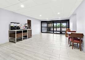 Hampton Inn Washington 4