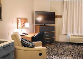 Candlewood Suites PEORIA AT GRAND PRAIRIE by IHG 4