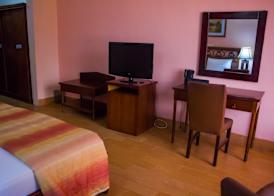 Dees Hotels, Apartments and Suites 4