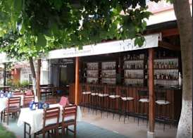 Mola Hotel 4