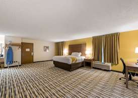 Quality Inn Michigan City South 5