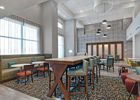 Hampton Inn & Suites Middleburg, Fl 5