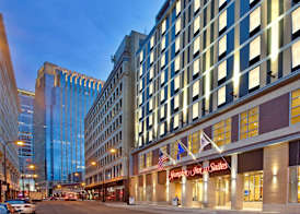 Hampton Inn & Suites - Minneapolis/Downtown 3