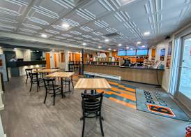 Terrace Bay Hotel - Lakefront 2
