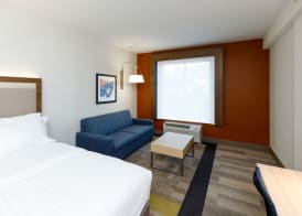 Holiday Inn Express & Suites STURBRIDGE by IHG 3