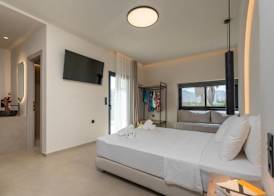 Lotus Serenity Suites 3