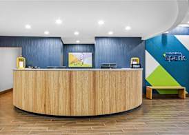 Spark by Hilton Cincinnati Fairfield 5