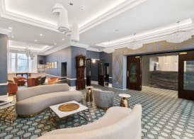 Commodore Hotel 2