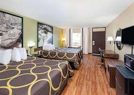 Super 8 by Wyndham Kingsport 4