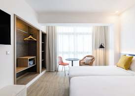 La Suite Santa Cruz 3