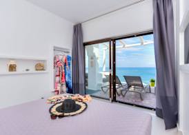 Moschatos Beach House 3