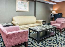 Quality Inn Defiance 3