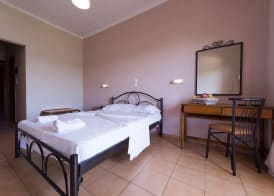 Galaxy Hotel 4