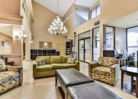 Comfort Inn & Suites Ambassador Bridge 5