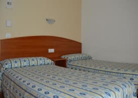 Hostal Mary - ADULTS ONLY 18 AND UP 3