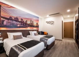 Manhattan Hotel Bangkok 3