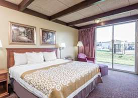 Days Inn by Wyndham Niles 5