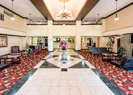 Ramada by Wyndham Birmingham Airport 2