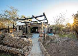Foxy Crocodile Bush Lodge & Kruger Safaris 4
