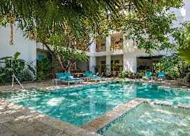 Saman Boutique Hotel & Residences 3