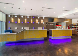 GLō Best Western Dallas South DeSoto 4