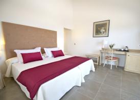 Bennoc Petit Hotel 5