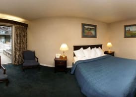 Econo Lodge Near Reno-Sparks Convention Center 5
